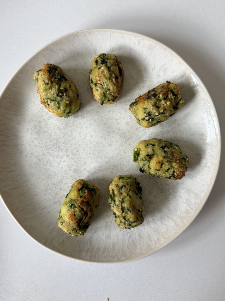 Potato Veggie Tots with Spinach & Peas | Easy Toddler Recipe